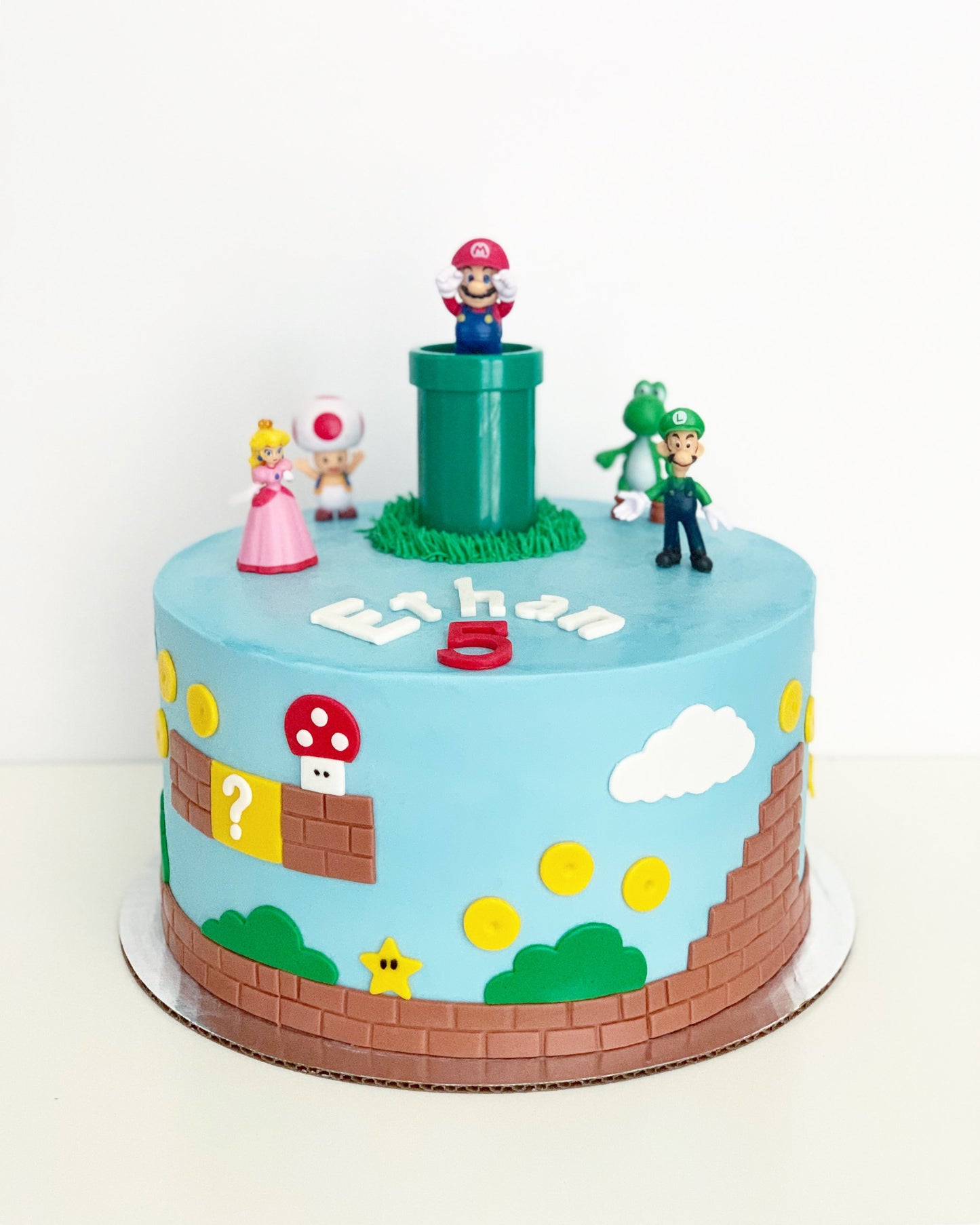 Custom Cakes