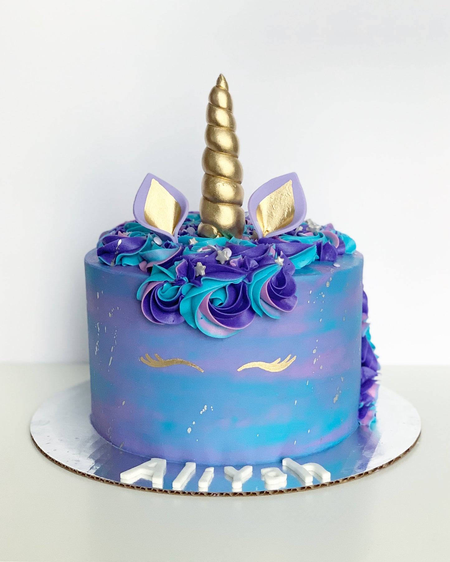 Custom Cakes