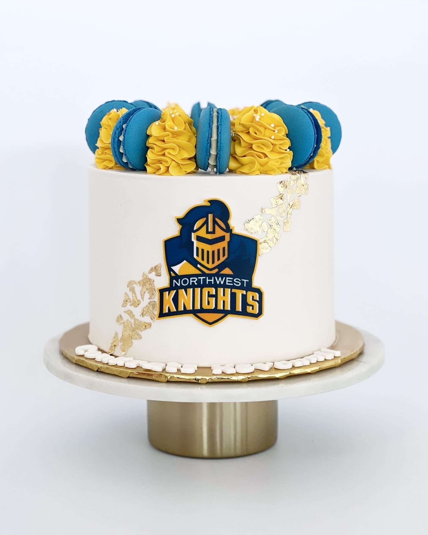 Graduation With School Logo and Macs Cake