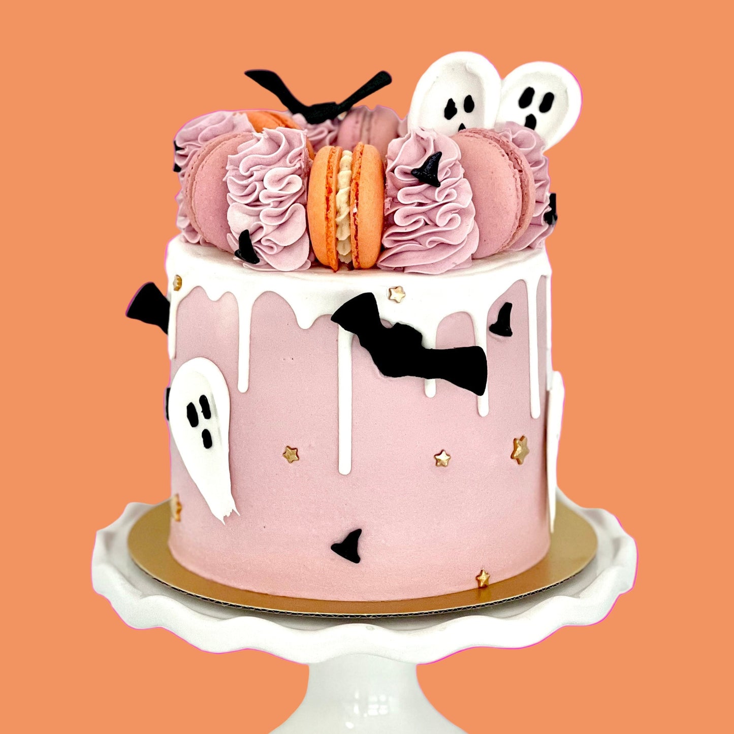 Halloween Drip & Macs Cake