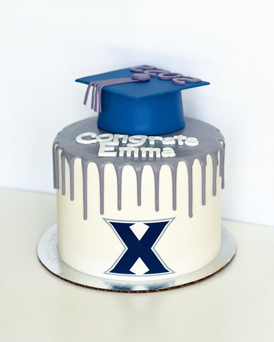 Graduation With Cap and Drip Cake