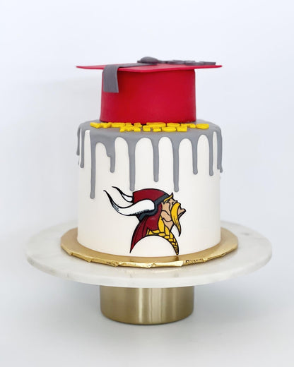 Graduation With Cap and Drip Cake