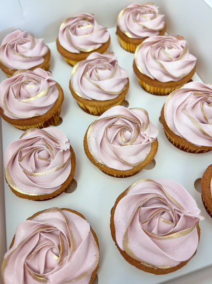Rosette Cupcakes With Gold Edges